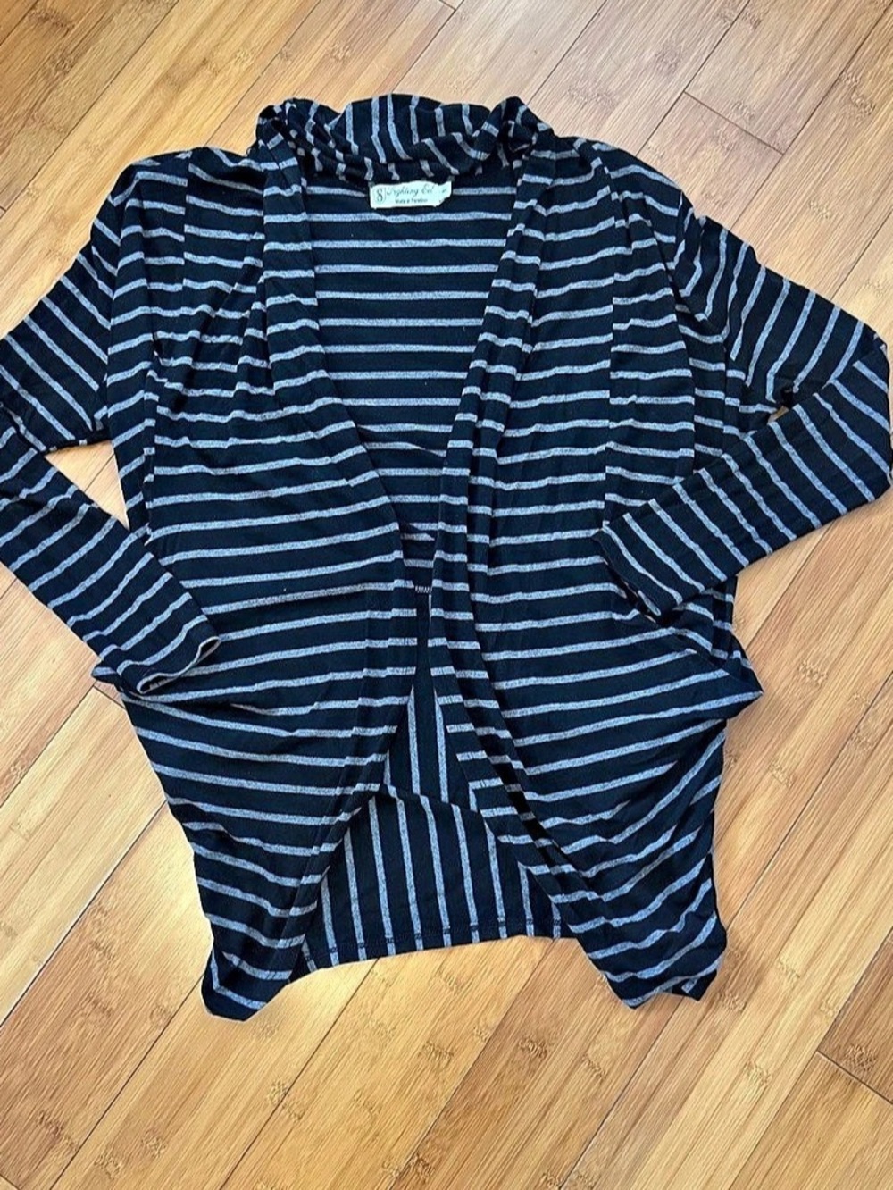 Fighting Eel Striped Short Sleeve Top in Black & Gray Size 1